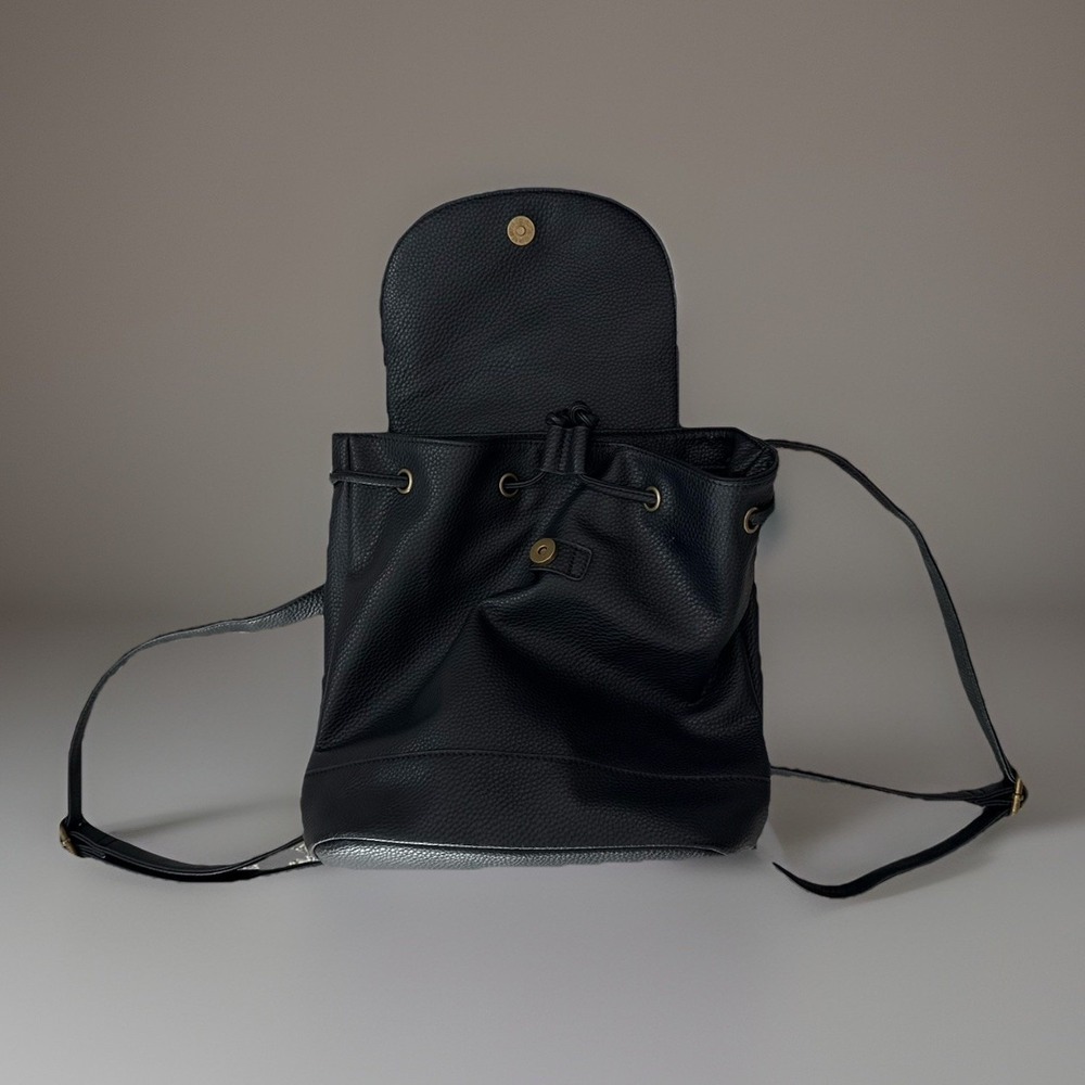 G.m Bass & Co. Women's Leather Backpack Purse with Adjustable Straps